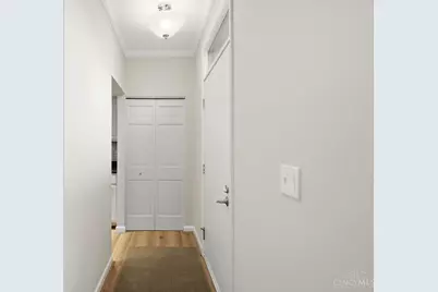 981 Paradrome Street #B, Cincinnati, OH 45202 - Photo 4