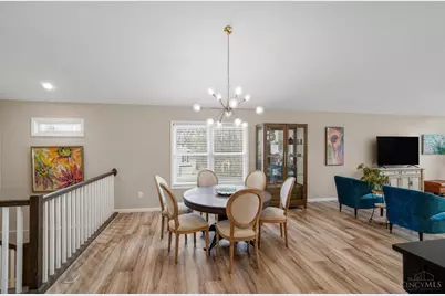 7533 Whitehall Circle W, West Chester, OH 45069 - Photo 8