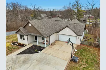 7533 Whitehall Circle W, West Chester, OH 45069 - Photo 2