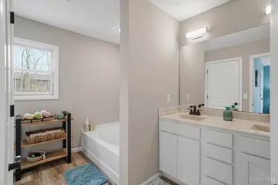 7533 Whitehall Circle W, West Chester, OH 45069 - Photo 24