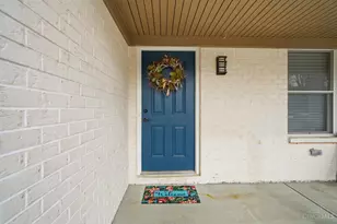 7533 Whitehall Circle W, West Chester, OH 45069 - Photo 4