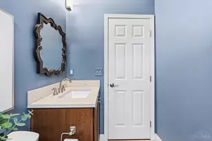 682 Hyacinth Rd, Union Township, OH 45245 - Photo 16