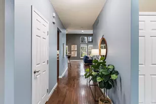 682 Hyacinth Rd, Union Township, OH 45245 - Photo 4