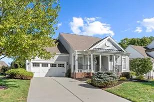 682 Hyacinth Rd, Union Township, OH 45245 - Photo 2