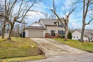 1193 Skyview Cir, Lawrenceburg, IN 47025 - Photo 2