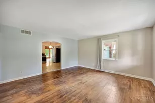 1833 Leona Dr, Green Township, OH 45238 - Photo 2