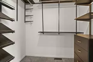 5704 Adelphi St, Cincinnati, OH 45227 - Photo 22