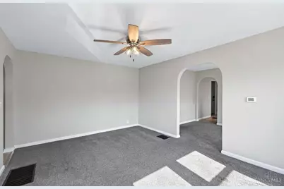 2044 Caldwell Street, Saint Clair Township, OH 45011 - Photo 4