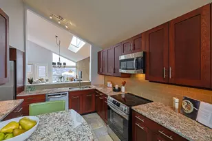 1040 Hatch St, Cincinnati, OH 45202 - Photo 16