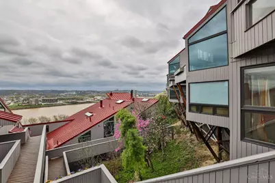 1040 Hatch Street, Cincinnati, OH 45202 - Photo 44