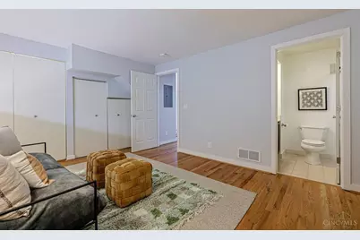 1040 Hatch Street, Cincinnati, OH 45202 - Photo 28