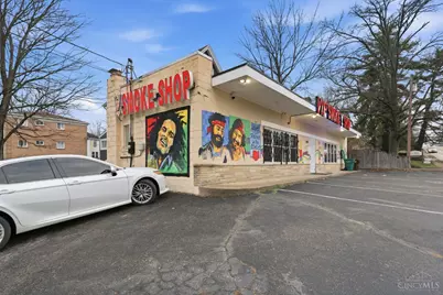 1917 Sutton Avenue, Cincinnati, OH 45230 - Photo 2