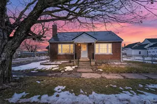 51 S 3rd St, New Vienna, OH 45385 - Photo 1