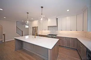 7408 Orchard St, Columbia Township, OH 45227 - Photo 8
