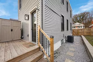 1949 Washburn St, Cincinnati, OH 45223 - Photo 26