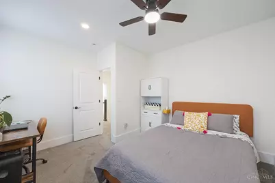 1949 Washburn Street, Cincinnati, OH 45223 - Photo 18