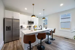 1949 Washburn St, Cincinnati, OH 45223 - Photo 12