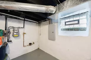 1949 Washburn St, Cincinnati, OH 45223 - Photo 32