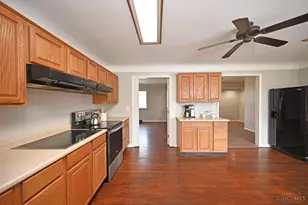 17 Shadycrest Ln, Loveland, OH 45140 - Photo 4