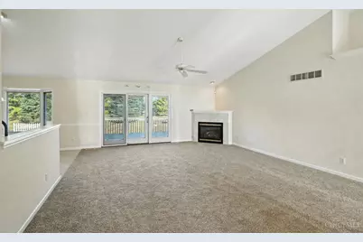 9372 Parkside Drive, Centerville, OH 45458 - Photo 10