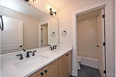 7406 Orchard Street, Columbia Township, OH 45227 - Photo 30