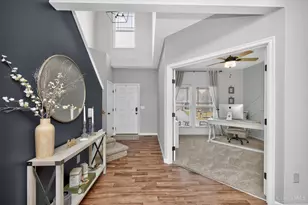 4287 Hunting Hawk Dr, Turtle Creek Township, OH 45036 - Photo 8