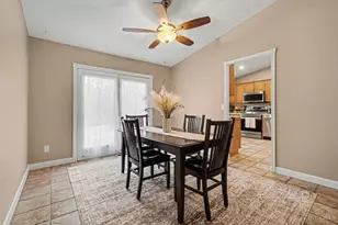 2017 Broadhurst Ave, Springfield Township, OH 45240 - Photo 6