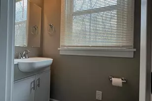 2860 Dirheim Ave, Cincinnati, OH 45211 - Photo 18