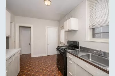 4526 Clearview Avenue, Cincinnati, OH 45205 - Photo 12