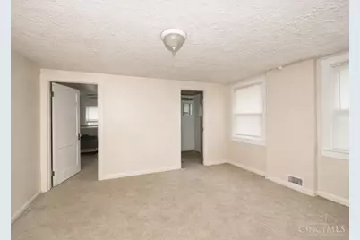 4526 Clearview Avenue, Cincinnati, OH 45205 - Photo 24