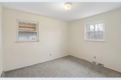 7122 Bluecrest Drive, Anderson Township, OH 45230 - Photo 10