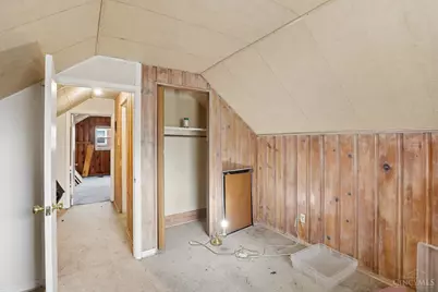 7122 Bluecrest Drive, Anderson Township, OH 45230 - Photo 12