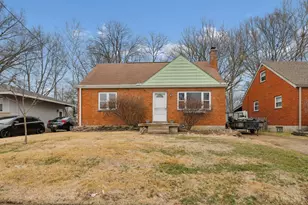 7122 Bluecrest Dr, Anderson Township, OH 45230 - Photo 1