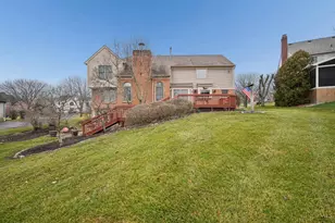 483 Vista Glen Dr, Springdale, OH 45246 - Photo 36