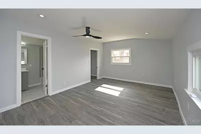 329 Walnut Street, Cincinnati, OH 45215 - Photo 38