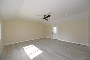 329 Walnut St, Cincinnati, OH 45215 - Photo 10