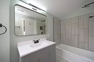 329 Walnut St, Cincinnati, OH 45215 - Photo 44