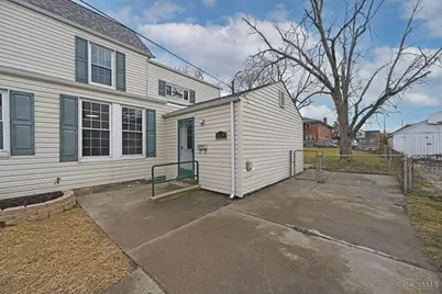 329 Walnut Street, Cincinnati, OH 45215 - Photo 4