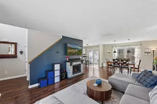 5906 Greywolf Ct, Miami Township, OH 45150 - Photo 4