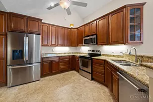 9 Scarborough Village Dr, Dayton, OH 45458 - Photo 10