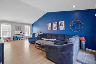 100 Pleasant Hill Blvd, Franklin, OH 45005 - Photo 6