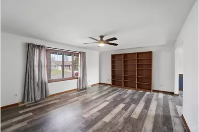 105 W Roger Drive, Trenton, OH 45067 - Photo 8