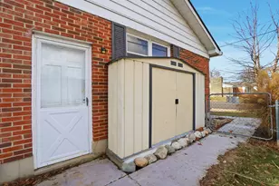 105 W Roger Dr, Trenton, OH 45067 - Photo 68