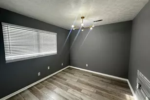 5598 Glenway Ave, Cincinnati, OH 45238 - Photo 10