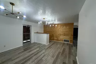 5598 Glenway Ave, Cincinnati, OH 45238 - Photo 2