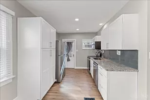 1827 Maple Ave, Norwood, OH 45212 - Photo 8