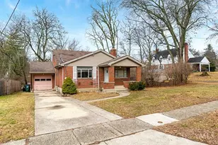 7873 Gail Dr, Deer Park, OH 45236 - Photo 2