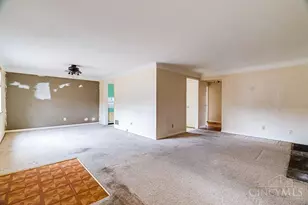 7873 Gail Dr, Deer Park, OH 45236 - Photo 6