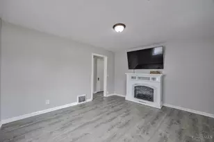 311 Southern Ave, Cincinnati, OH 45215 - Photo 4