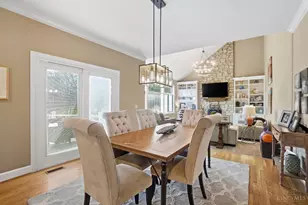 6716 Treeridge Dr, Anderson Township, OH 45244 - Photo 10